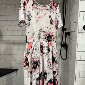 Rare LuLaRoe Amelia dress
